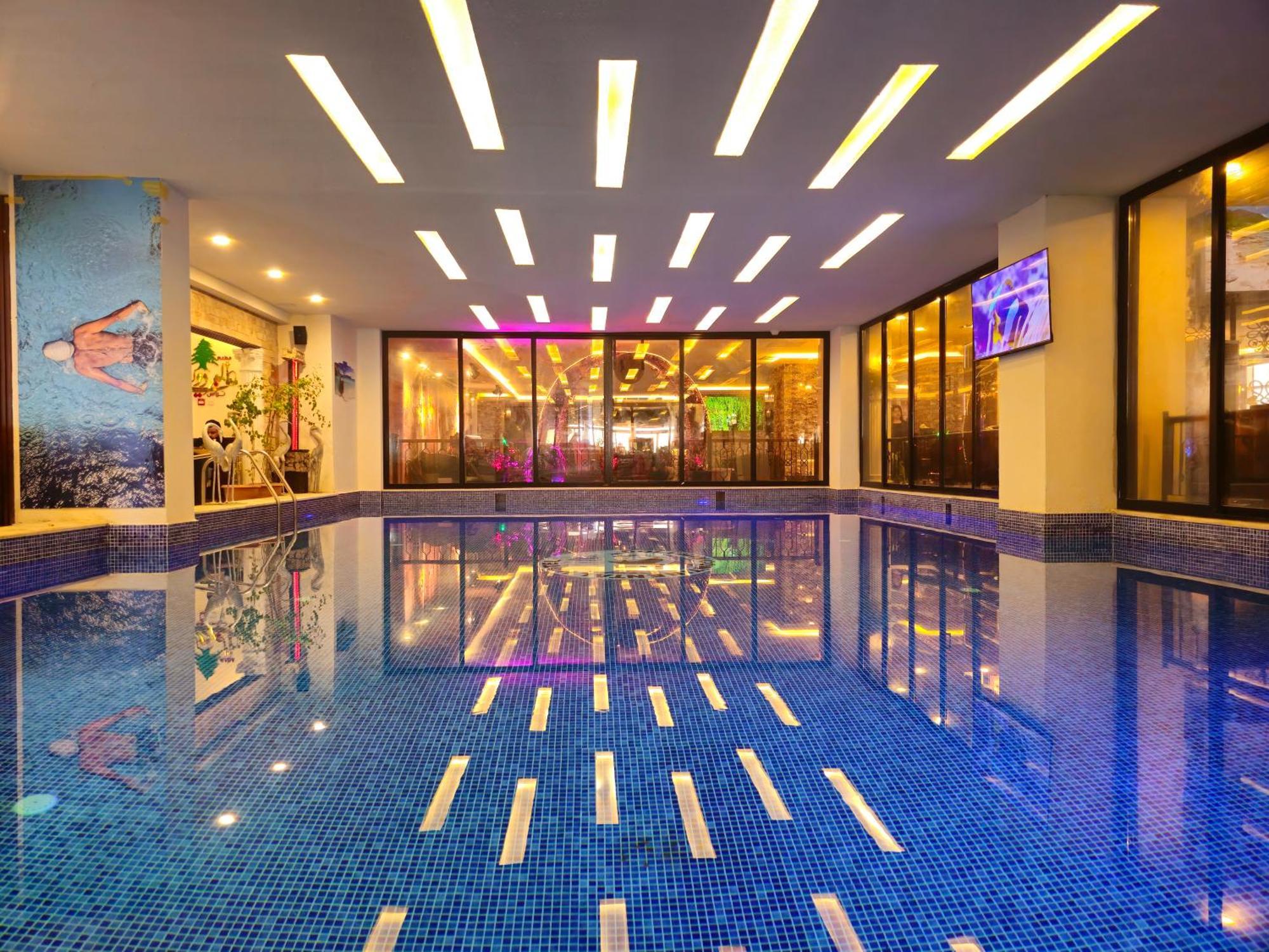 Dolphin Continental Hotel クウェート エクステリア 写真
