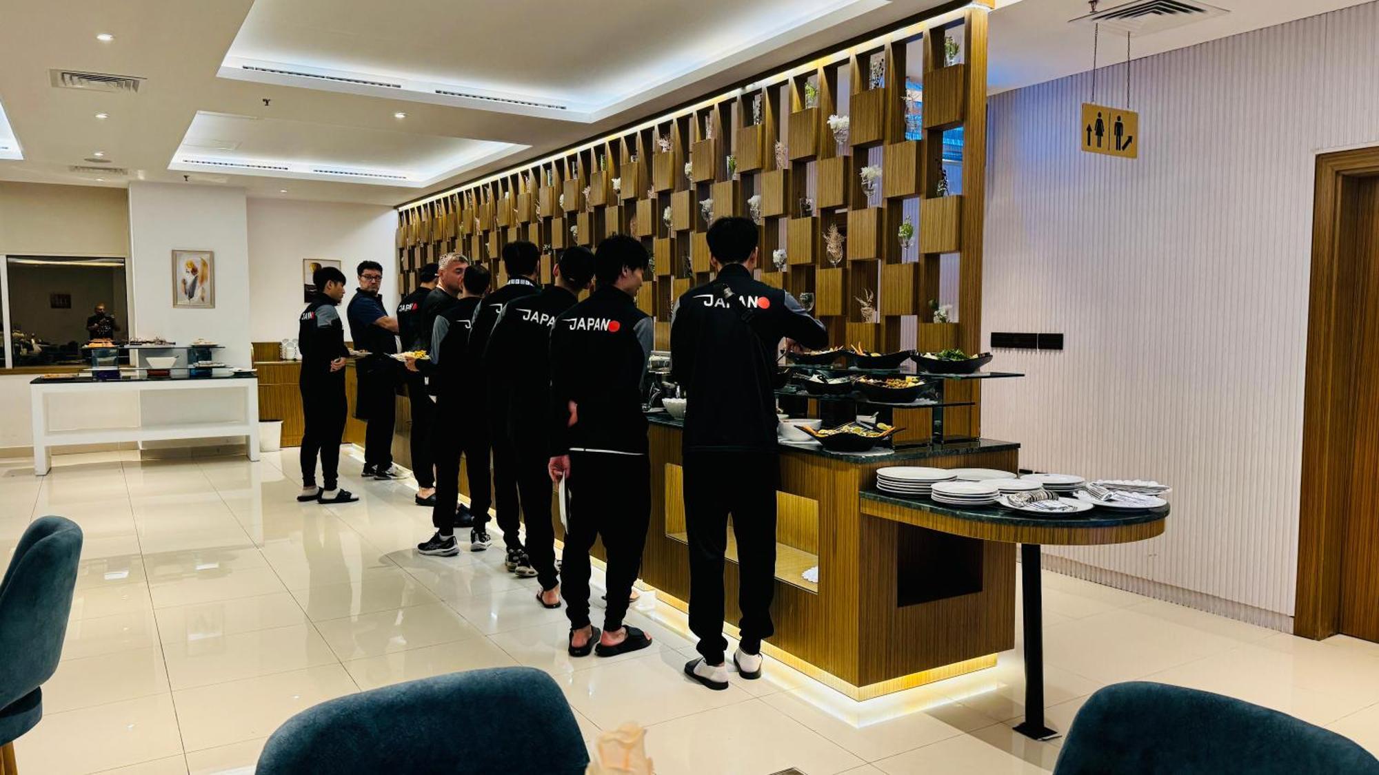 Dolphin Continental Hotel クウェート エクステリア 写真