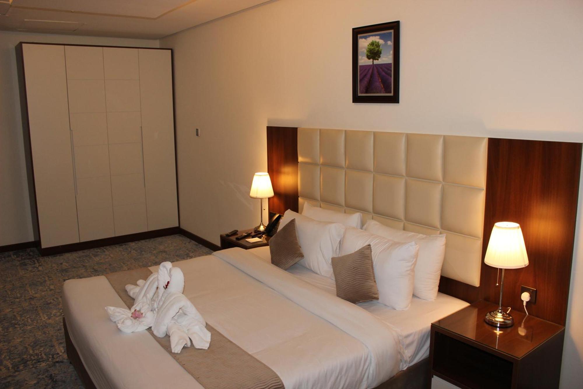 Dolphin Continental Hotel クウェート エクステリア 写真