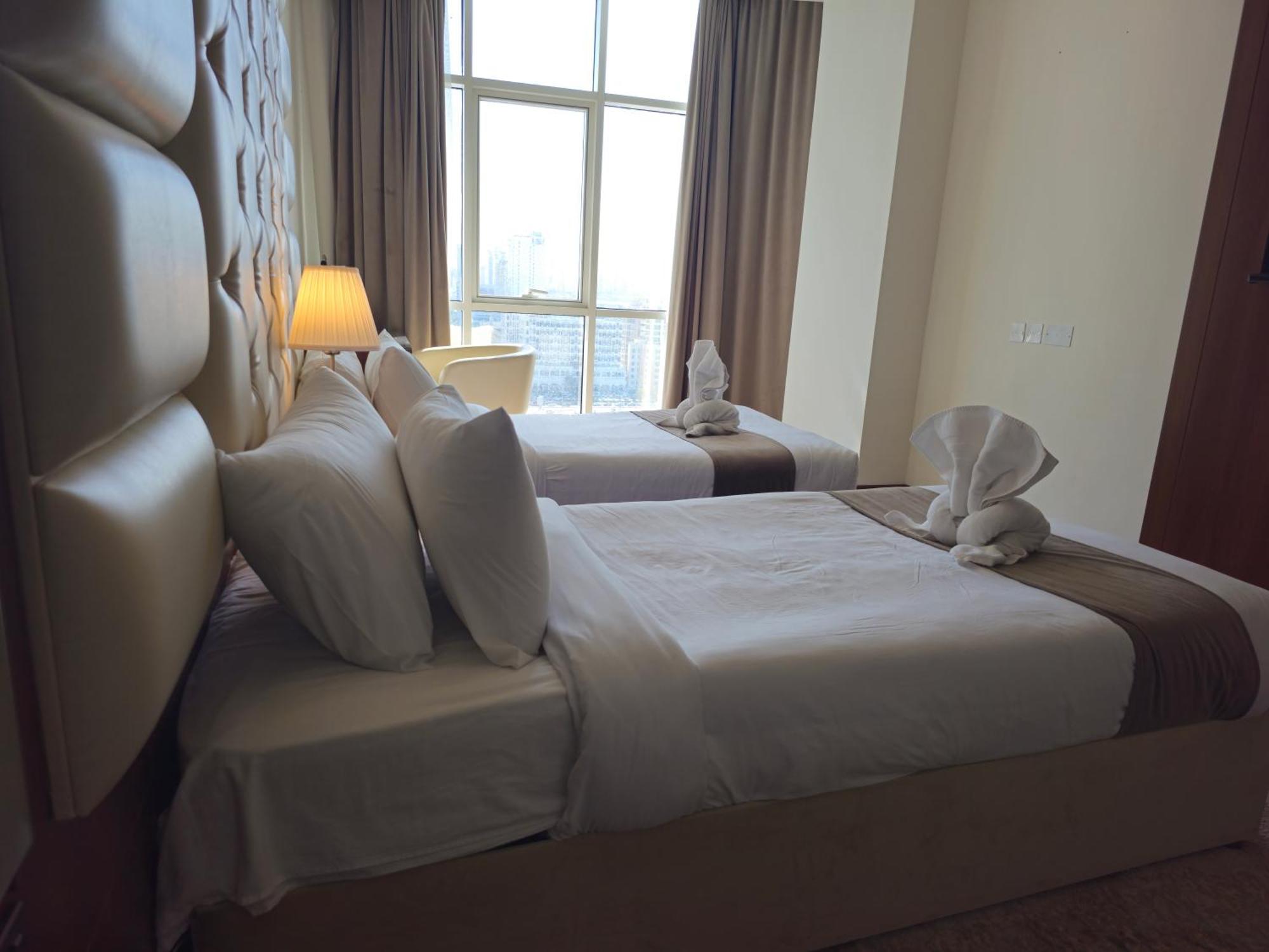 Dolphin Continental Hotel クウェート エクステリア 写真