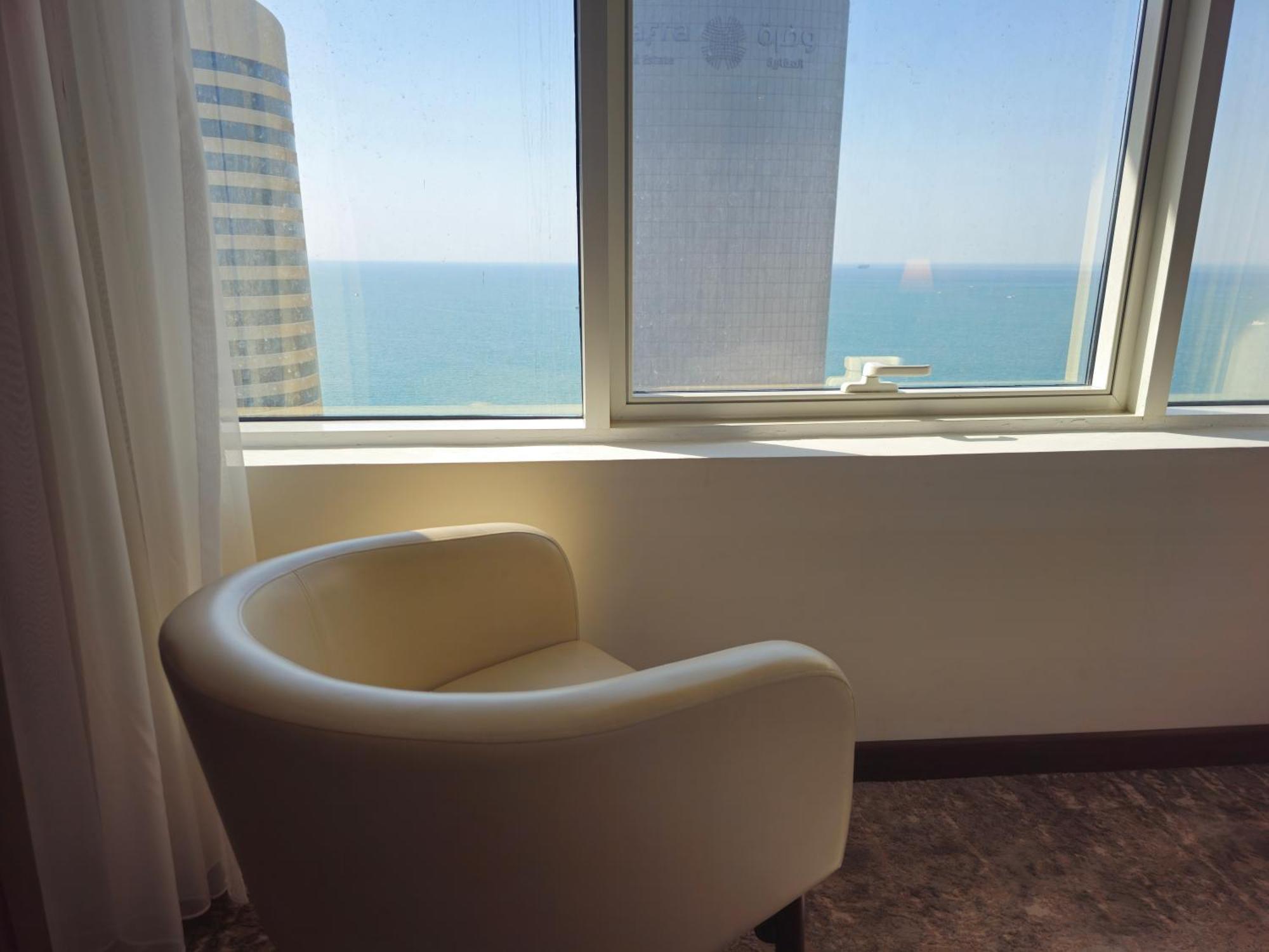 Dolphin Continental Hotel クウェート エクステリア 写真