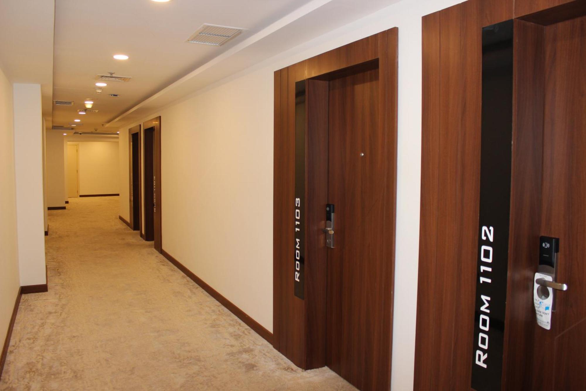 Dolphin Continental Hotel クウェート エクステリア 写真